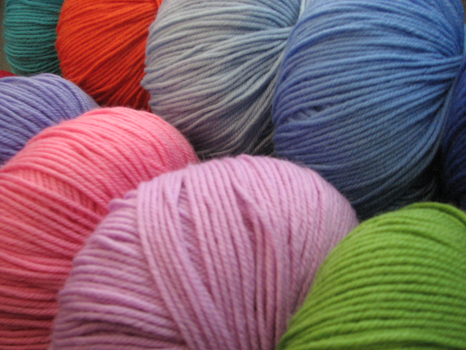 I wanted to get photos of this yarn before I... These pretty balls of goodn...